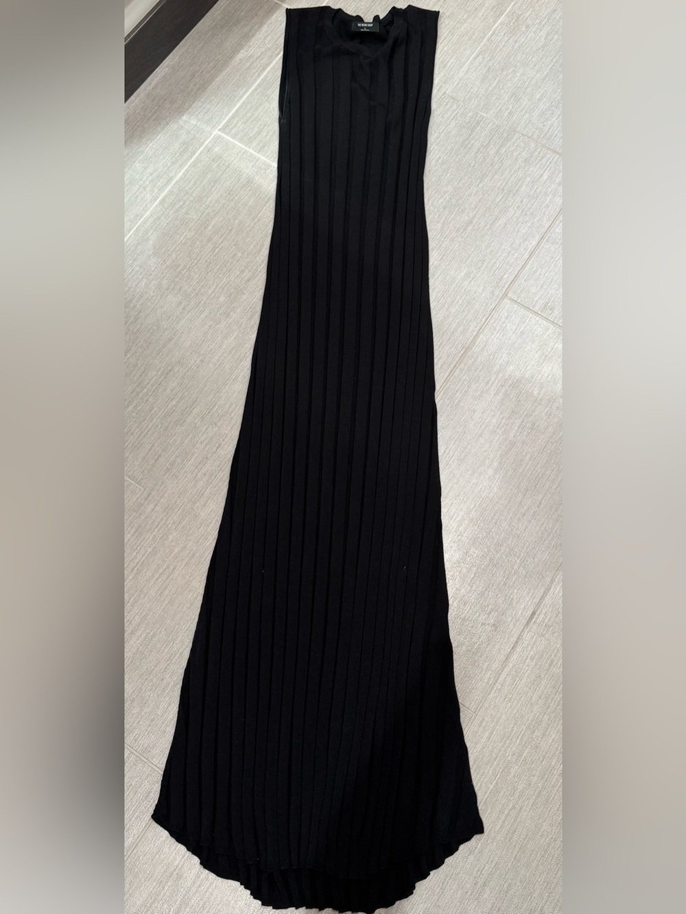 Sleeveless Black Ribbed Maxi Dress
